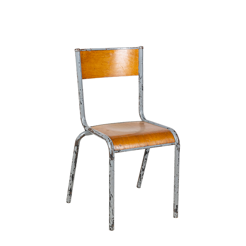 Silla escolar de madera vintage para alquilar
