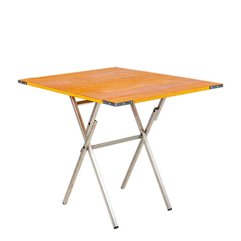 Mesa auxiliar 70 x 90 cm. con patas de tijera para alquilar